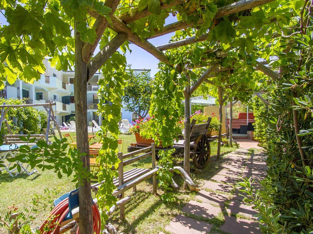 Hotel Ariadimari Valledoria  Εξωτερικό φωτογραφία