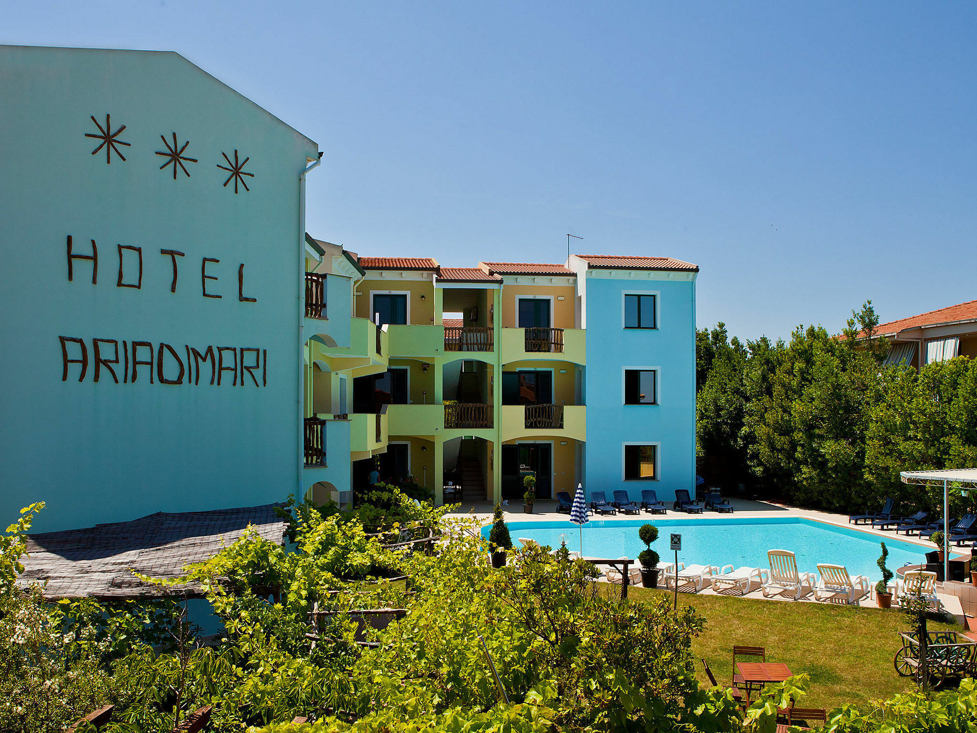 Hotel Ariadimari Valledoria  Εξωτερικό φωτογραφία